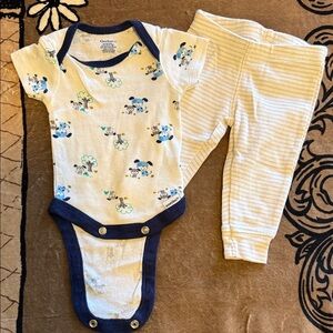 NWOT NB SET CARTER AND GERBER